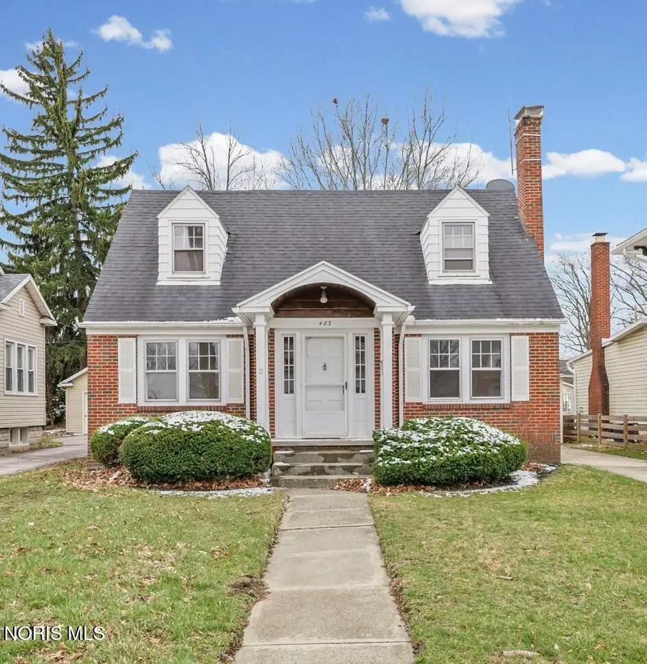 423 1st Street, Findlay, OH 45840 - #1