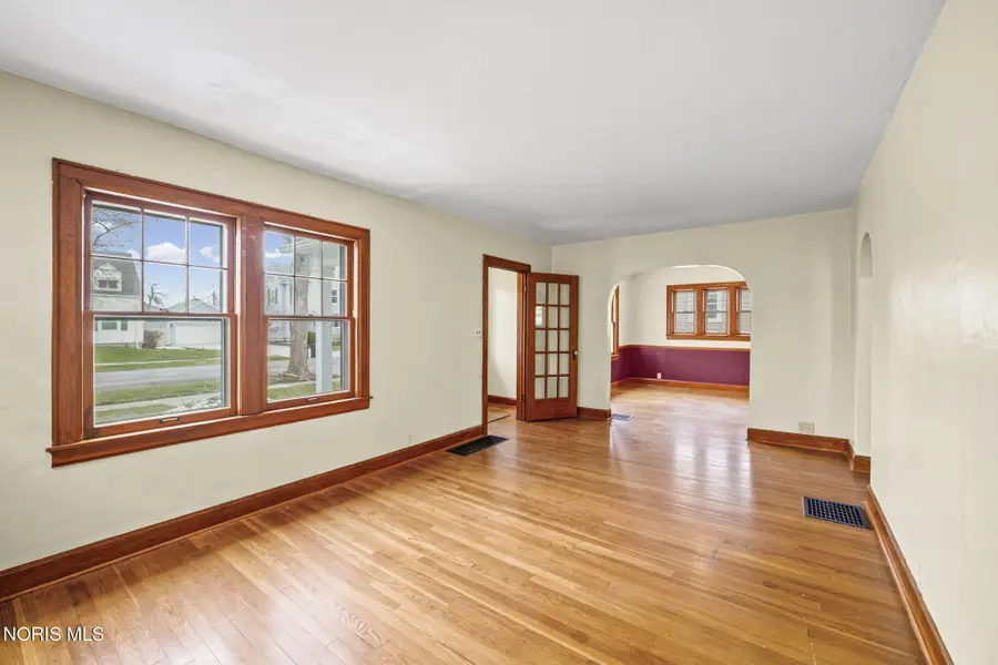 423 1st Street, Findlay, OH 45840 - #3