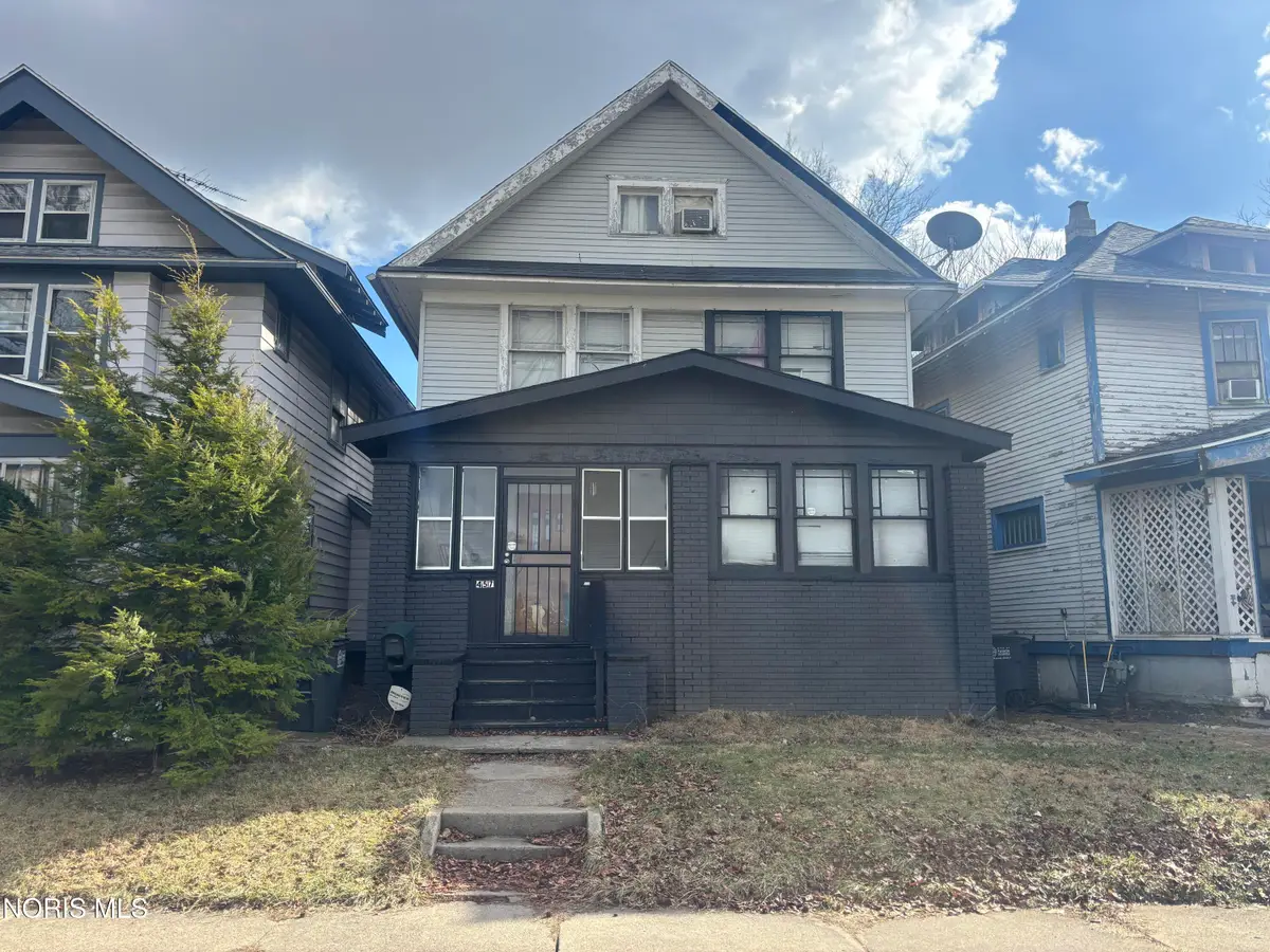 457 W Manhattan Boulevard, Toledo, OH 43608 - #1