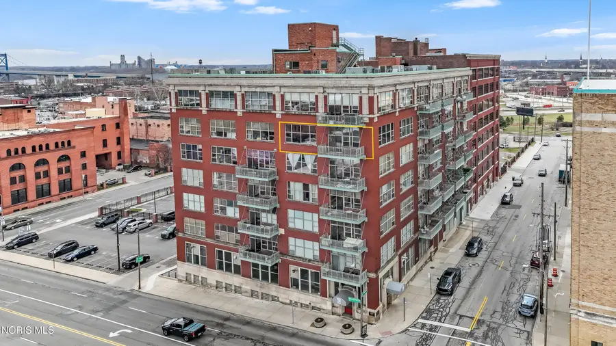 745 Washington Street, Toledo, OH 43604 - #2