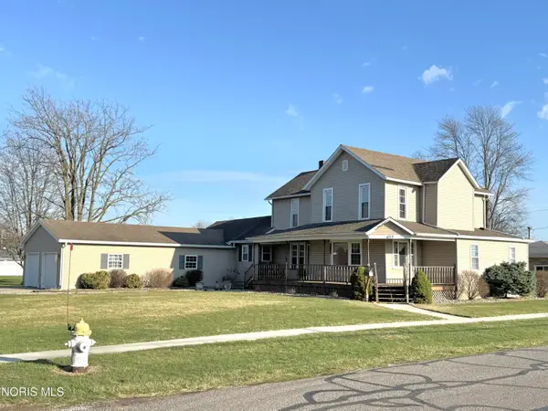 407 S Stearns Avenue, Deshler, OH 43516