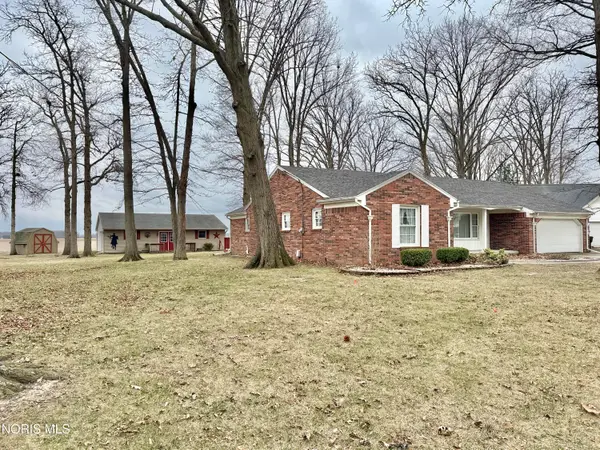 26810 Woodland Court, Millbury, OH 43447
