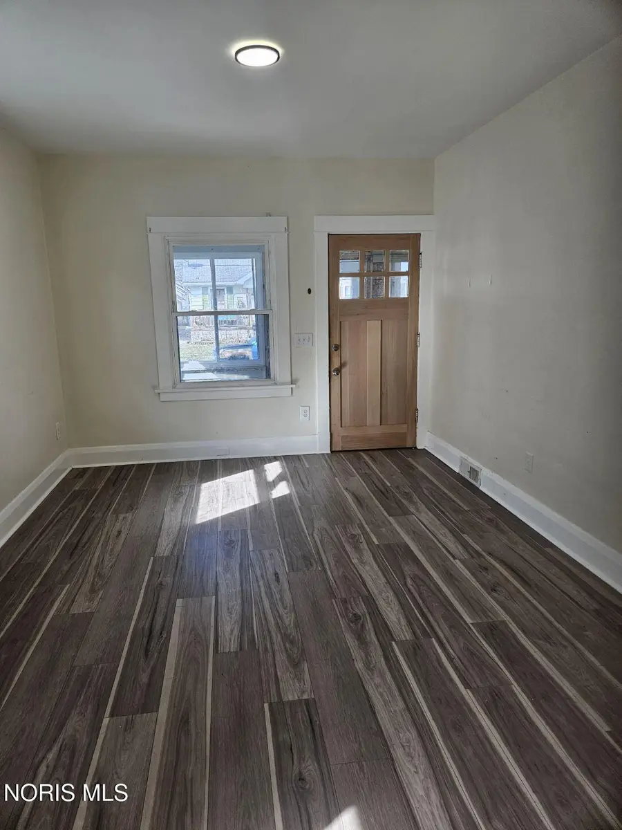 2021 Barrows Street, Toledo, OH 43613 - #2