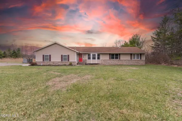 1610 Berkey Road, Swanton, OH 43558