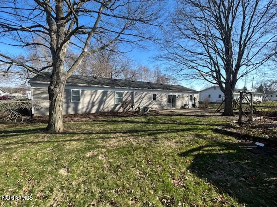 303 Walz Street, Edon, OH 43518 - #3