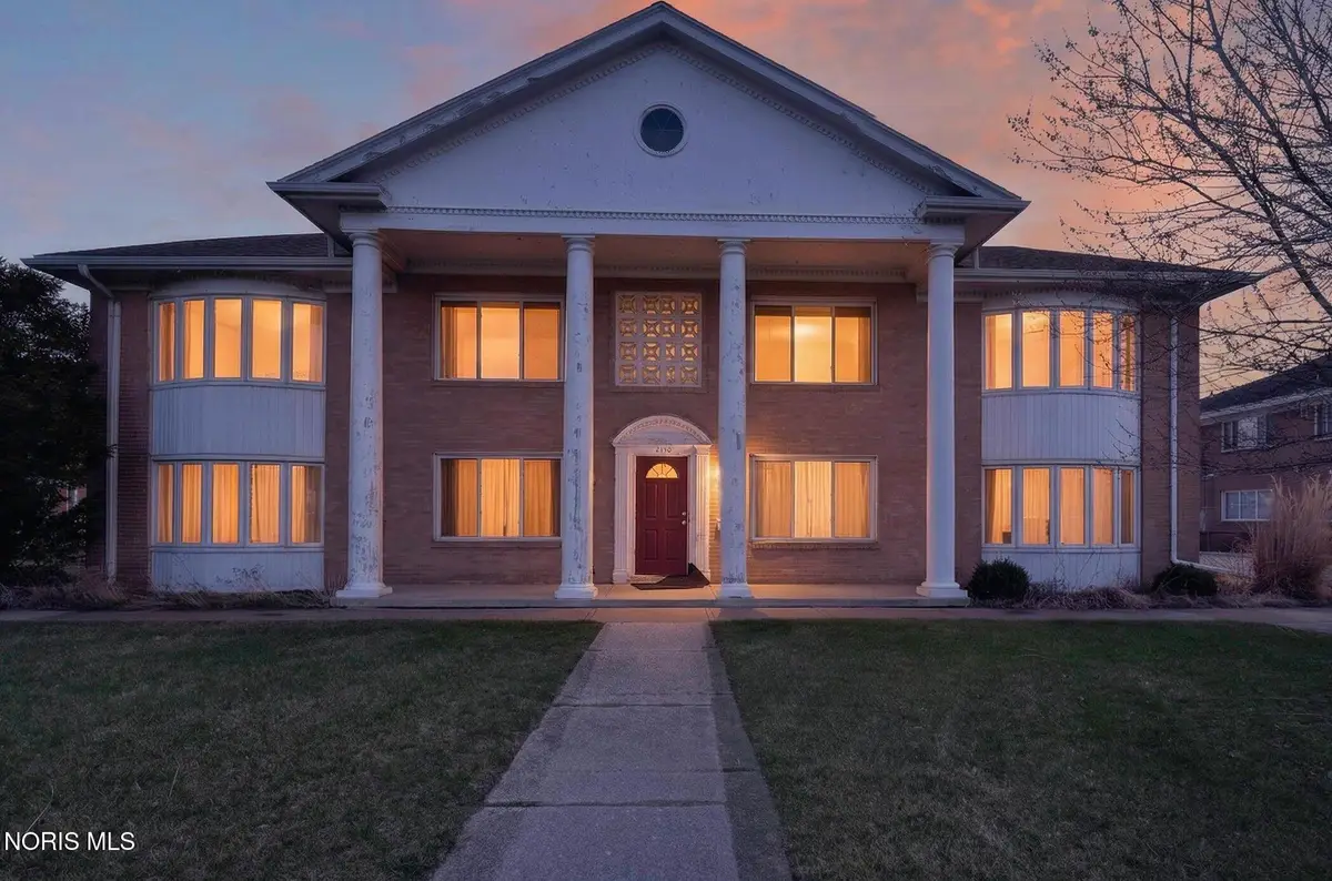 2130 Richards Road #2, Ottawa Hills, OH 43606 - #1