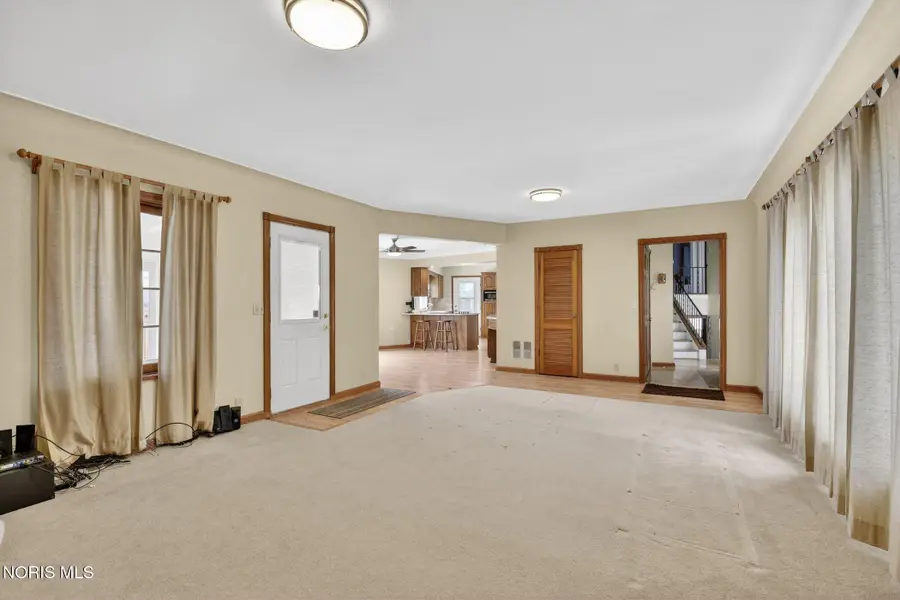 29076 Harriet Street, Millbury, OH 43447 - #2