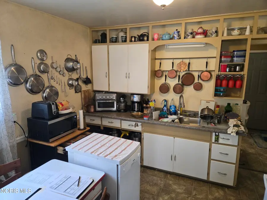 302 Jackson Street, Delta, OH 43515 - #2