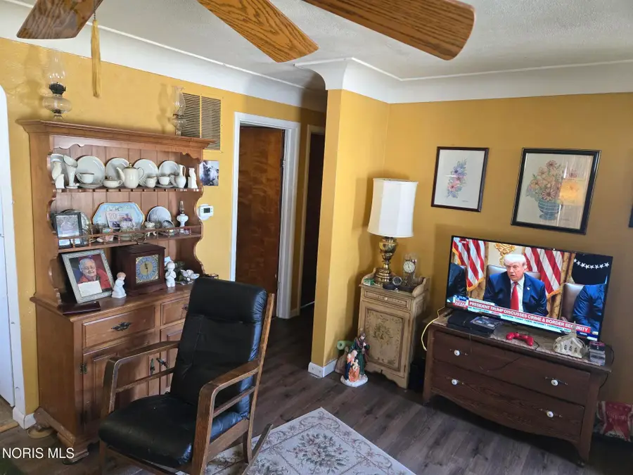 302 Jackson Street, Delta, OH 43515 - #3