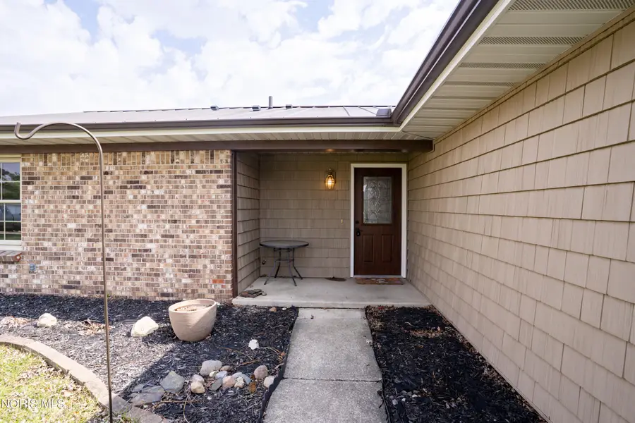 4313 E Rolling Meadows Boulevard, Defiance, OH 43512 - #3