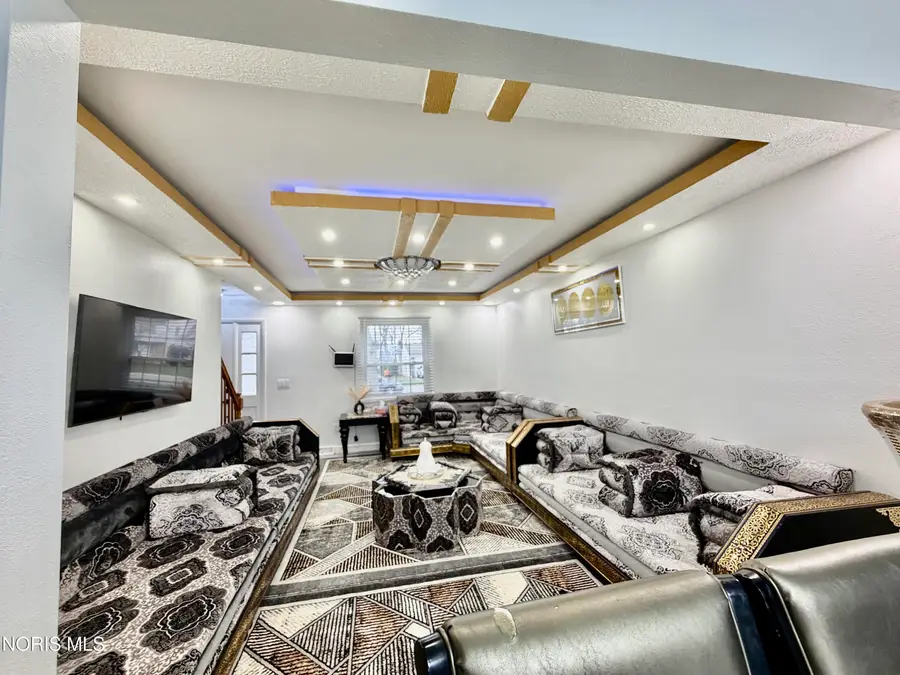 3769 Sylvan Wood Drive, Sylvania, OH 43560 - #2