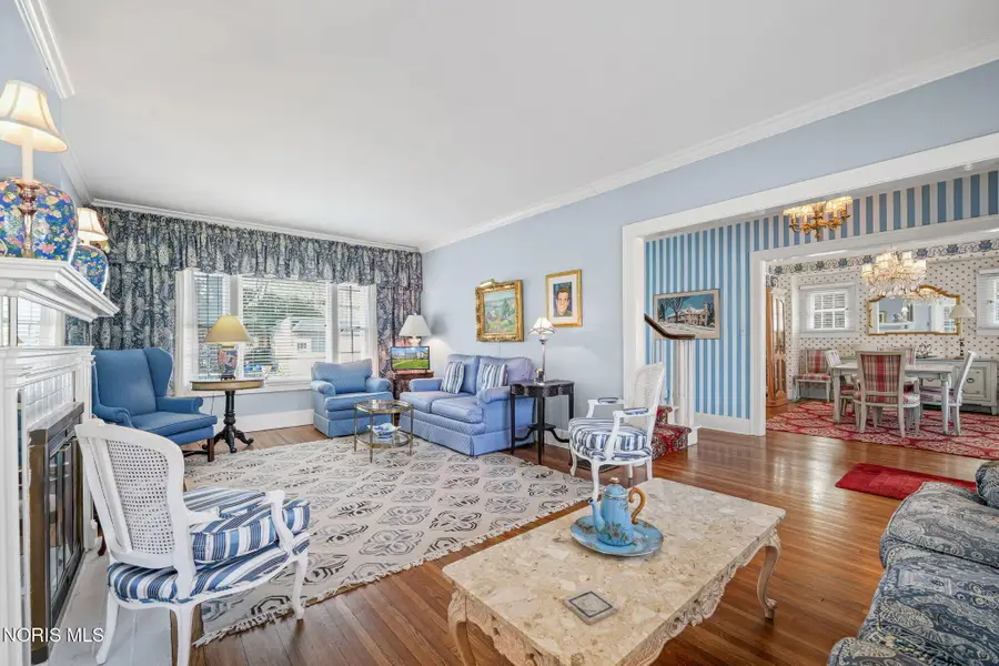 3447 Brantford Road, Ottawa Hills, OH 43606 - #3