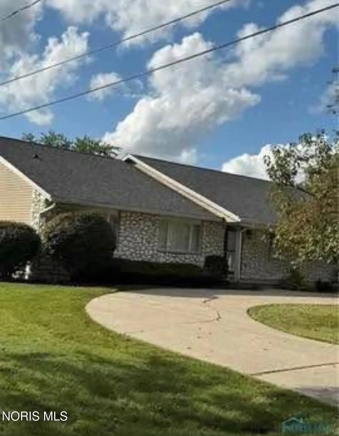 230 Adams Street, Defiance, OH 43512 - #1