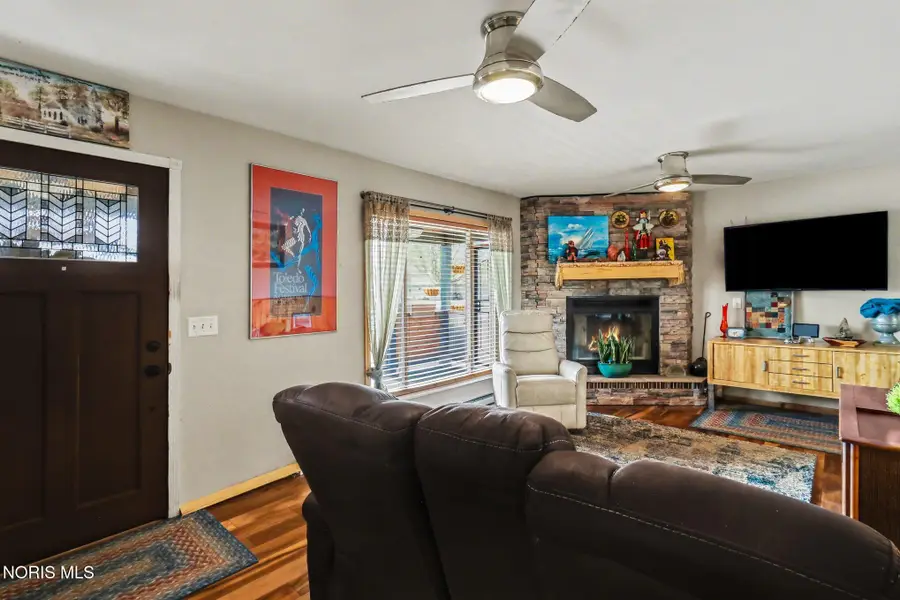 28899 Hille Drive, Millbury, OH 43447 - #3