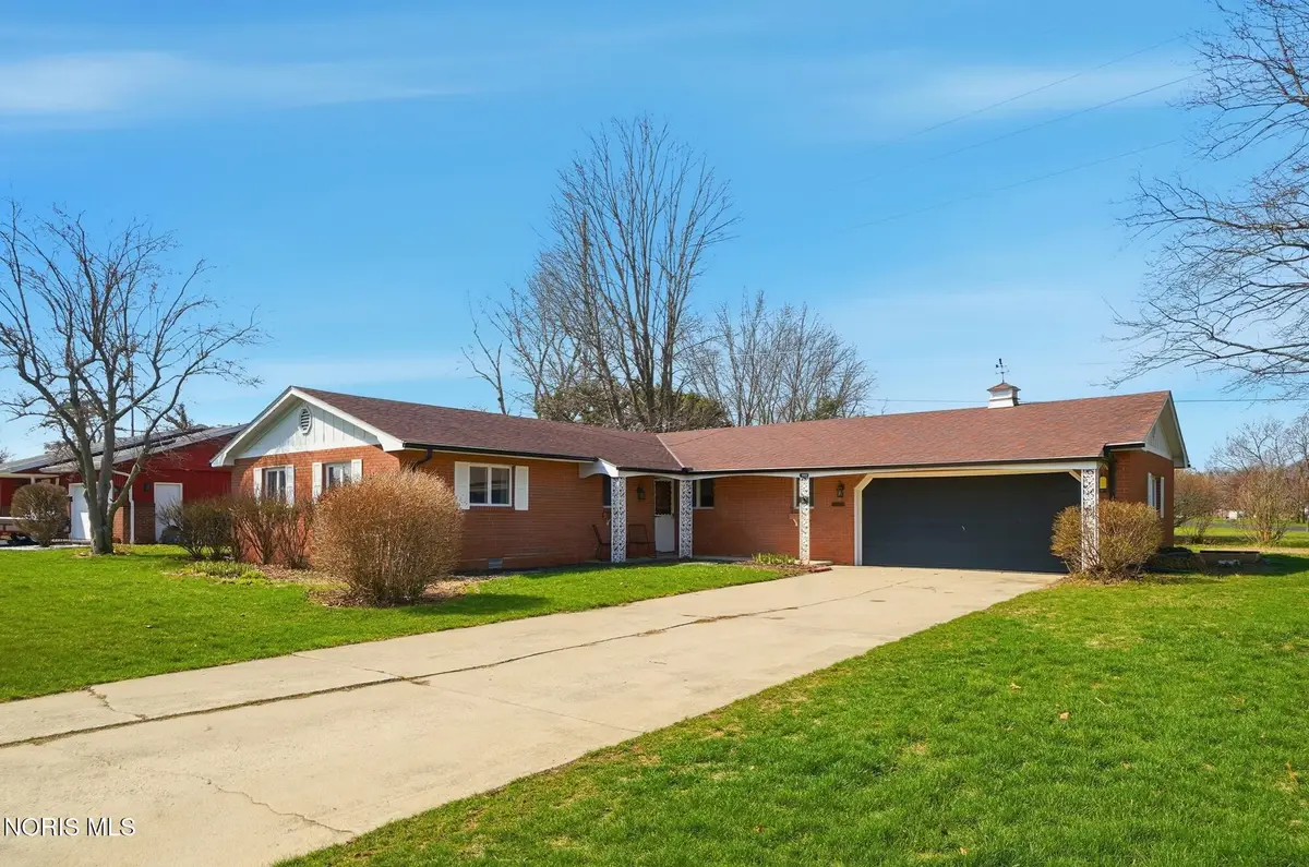 400 Chase Road, Findlay, OH 45840 - #1