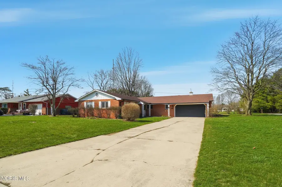 400 Chase Road, Findlay, OH 45840 - #3