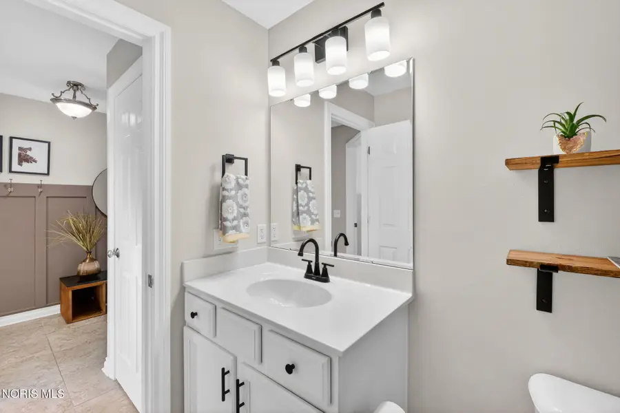 8424 Birchwood Lane, Northwood, OH 43619 - #3