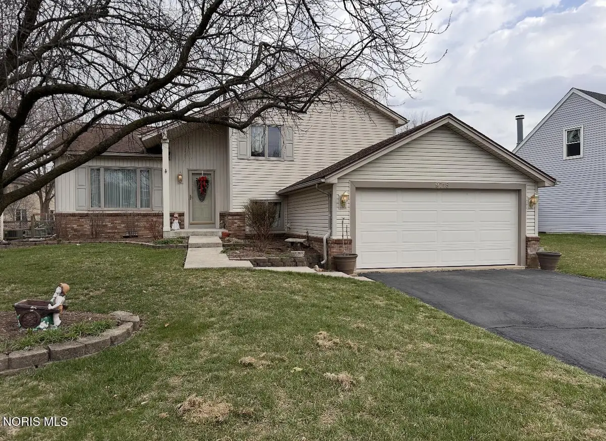 9718 Millcroft Road, Perrysburg, OH 43551 - #1