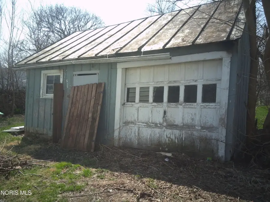 705 Thurston Street, Defiance, OH 43512 - #2