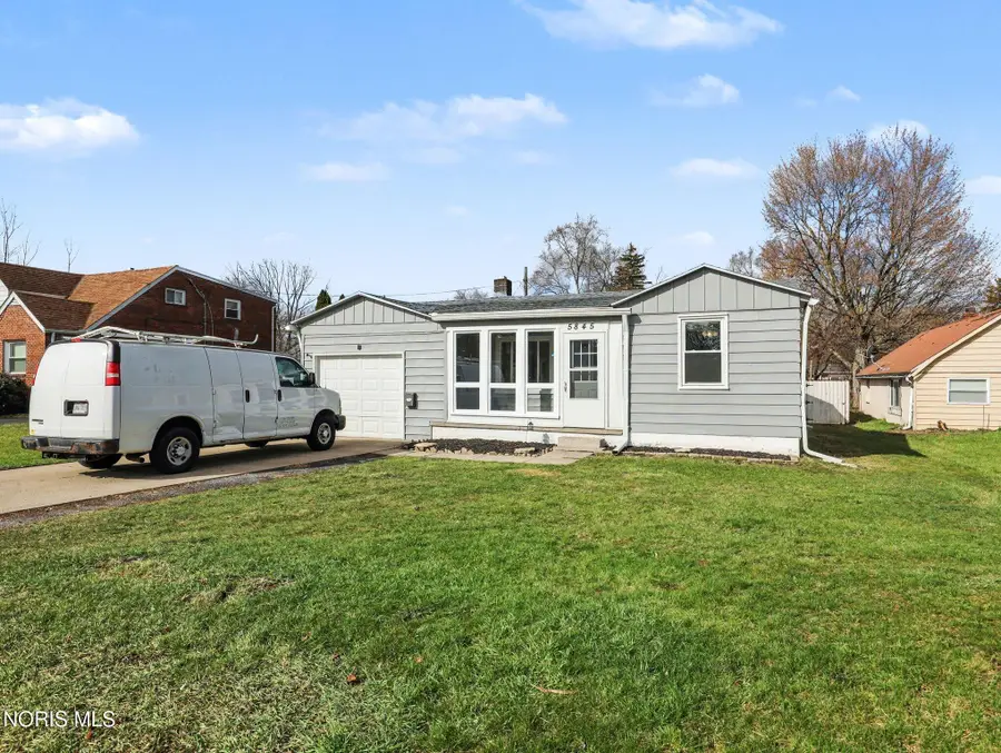 5845 Douglas Road, Toledo, OH 43613 - #3