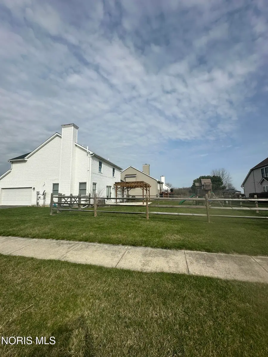 7210 W Lake Road, Perrysburg, OH 43551 - #2