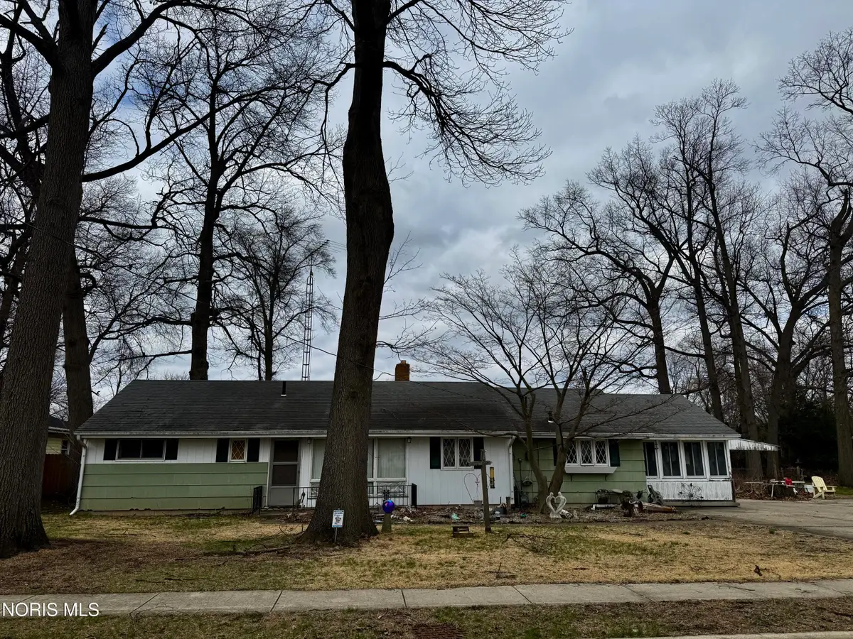 7010 Dunn Drive, Holland, OH 43528 - #1