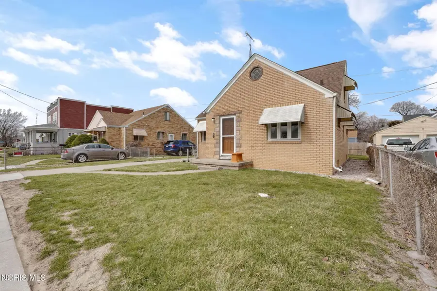 2857 113th Street, Toledo, OH 43611 - #3