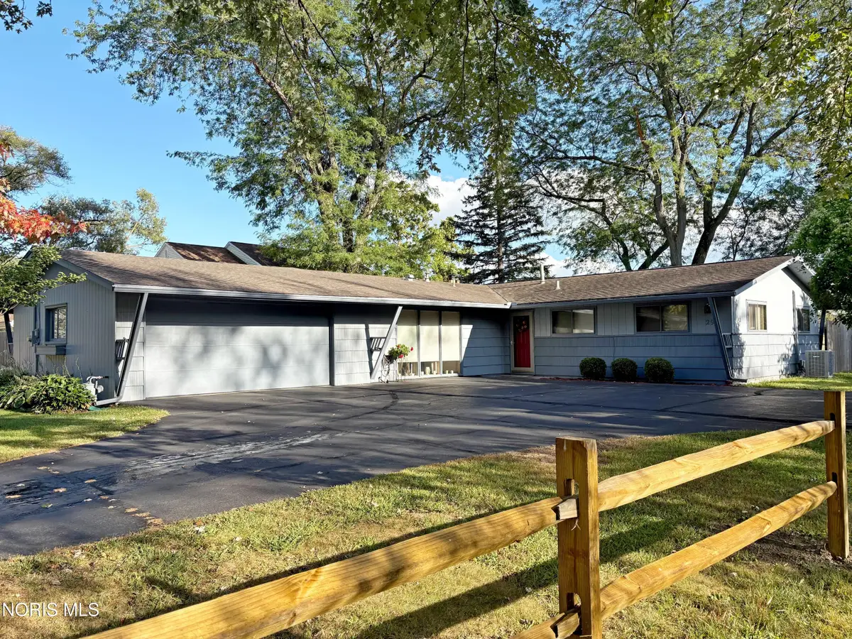 29 Darlyn Drive, Bowling Green, OH 43402 - #1