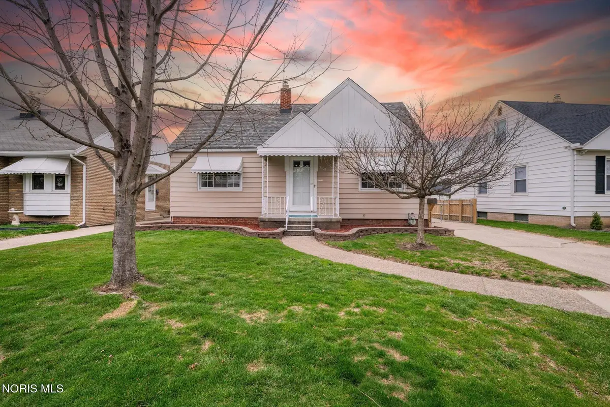 3104 Ravenwood Boulevard, Toledo, OH 43614 - #1