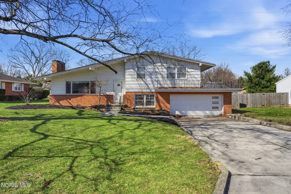 415 Glenview Drive, Fostoria, OH 44830 - #1