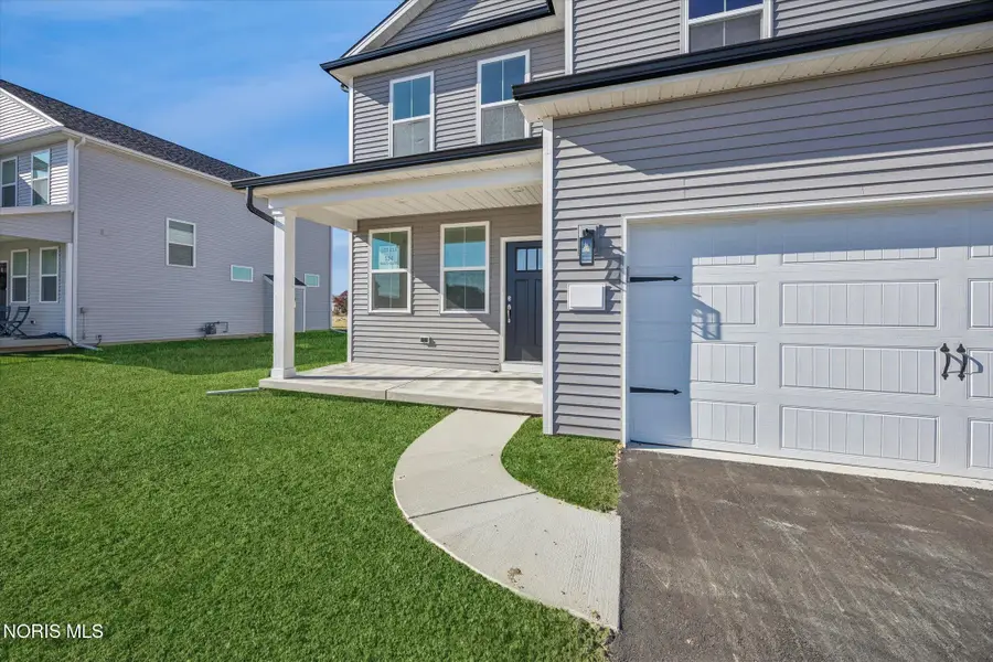 131 Valley Hall Drive, Perrysburg, OH 43551 - #2