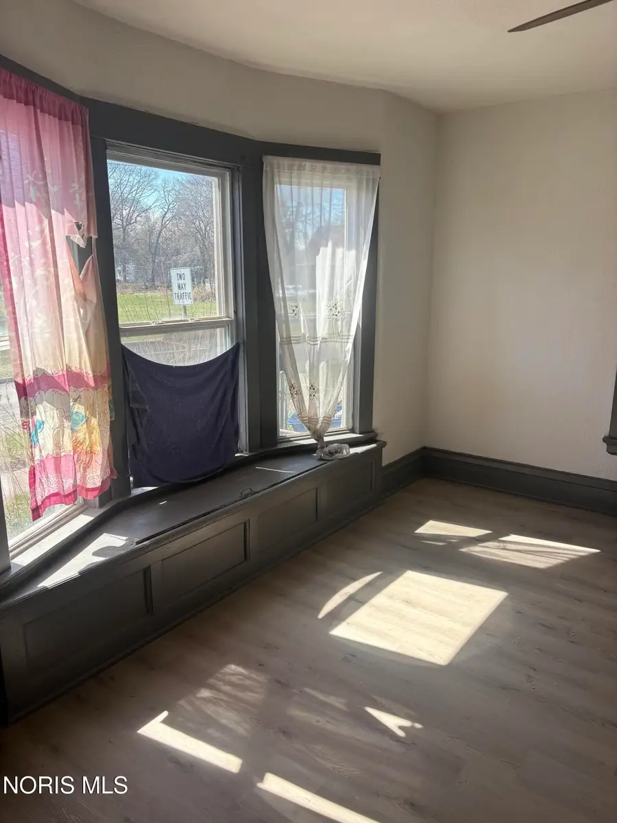 2841 N Detroit Avenue, Toledo, OH 43610 - #2