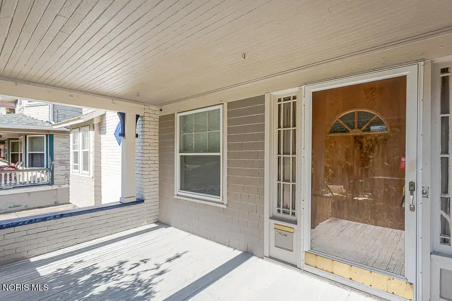 2639 Scottwood Avenue, Toledo, OH 43610 - #3