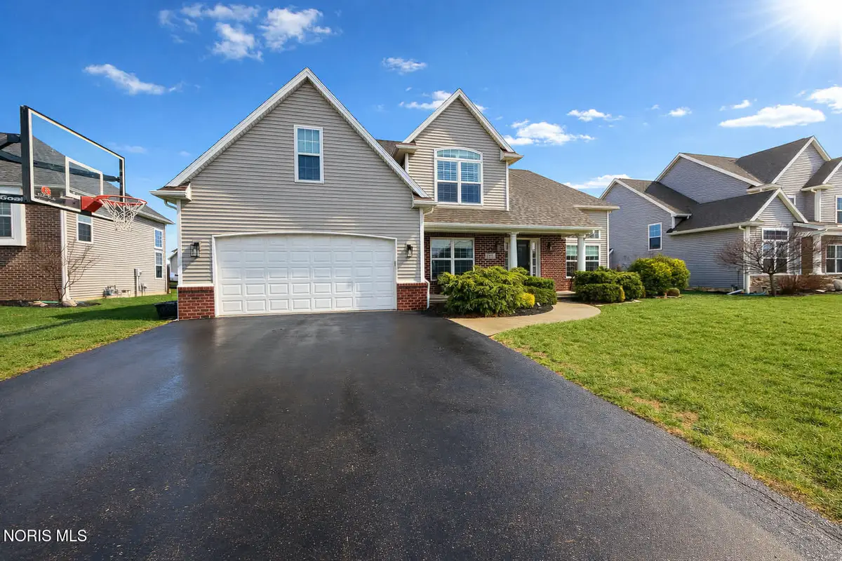 2873 Woods Edge Road, Perrysburg, OH 43551 - #1