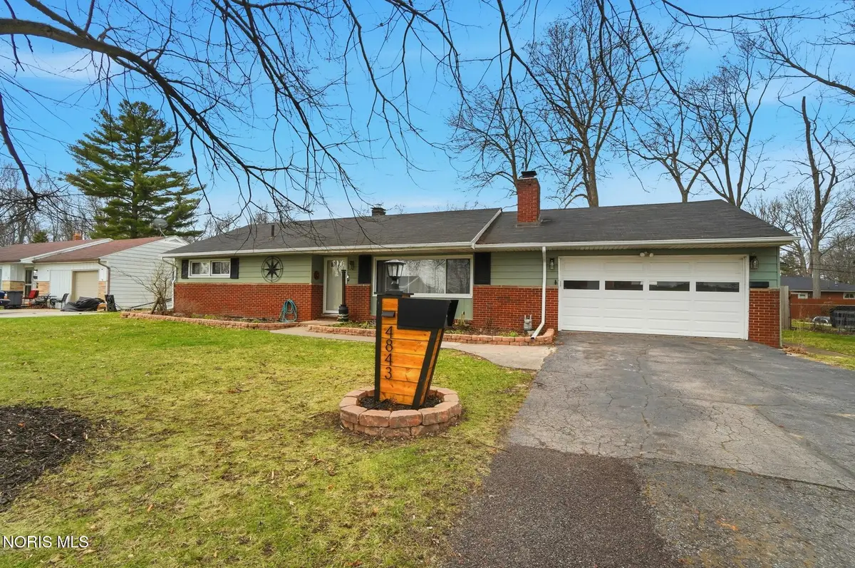 4843 Glen Oaks Drive, Toledo, OH 43613 - #1