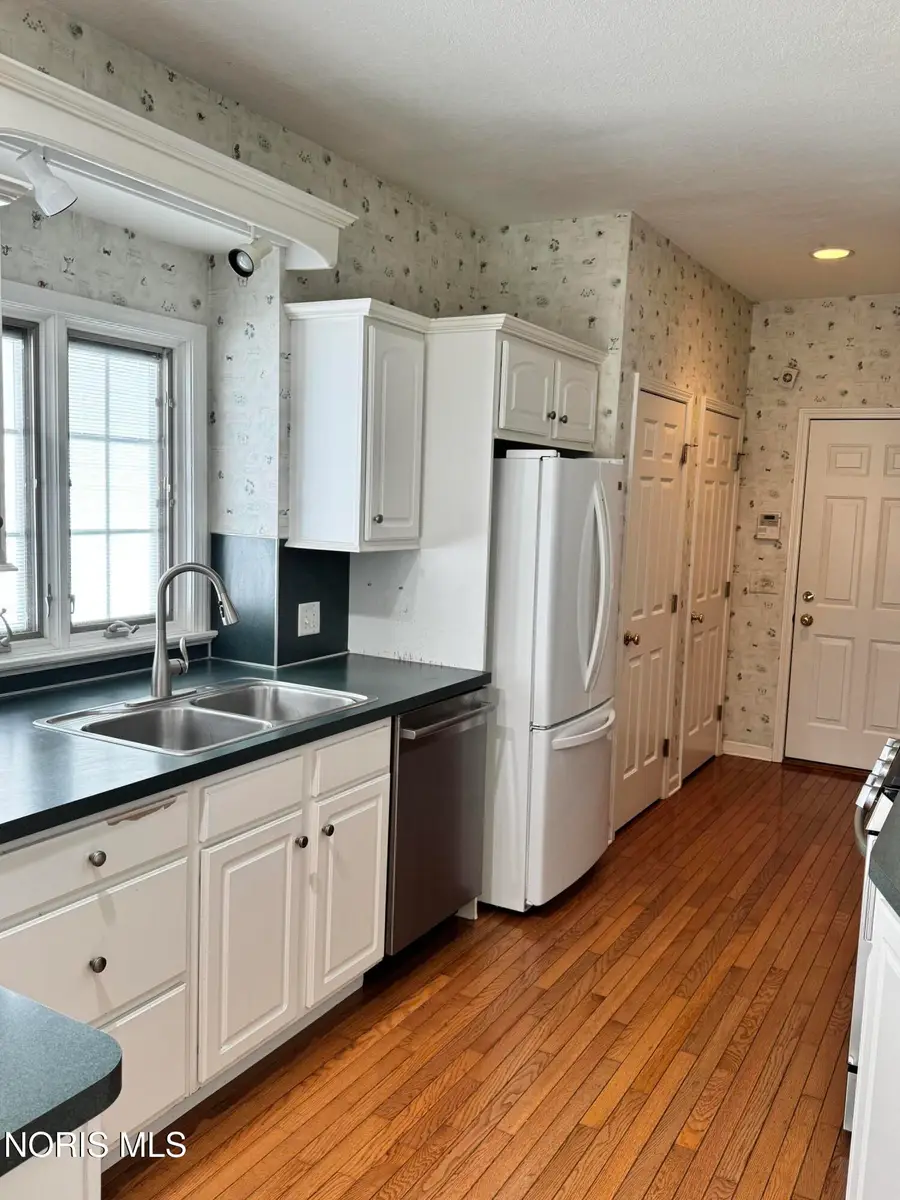 6 Bent Creek Crossing, Sylvania, OH 43560 - #2