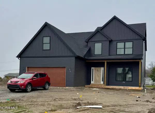 1824 Caleb Court, Waterville, OH 43566