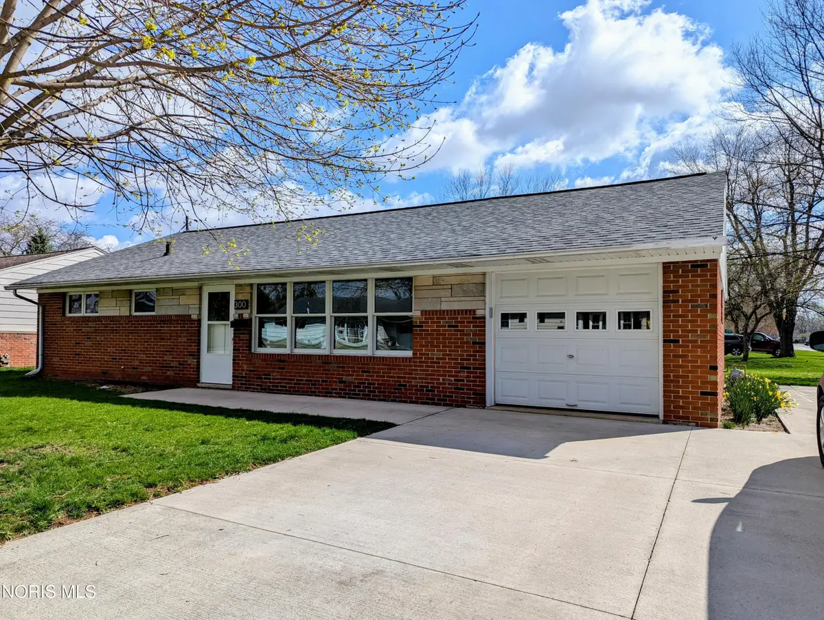 300 Degroff Avenue, Archbold, OH 43502 - #1