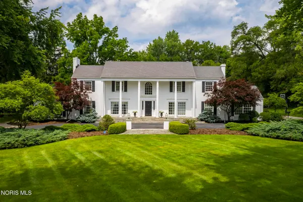 3000 Valley View Drive, Ottawa Hills, OH 43615