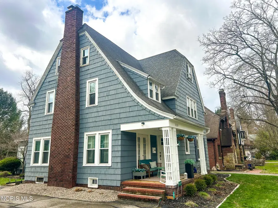 3319 Darlington Road, Ottawa Hills, OH 43606 - #2