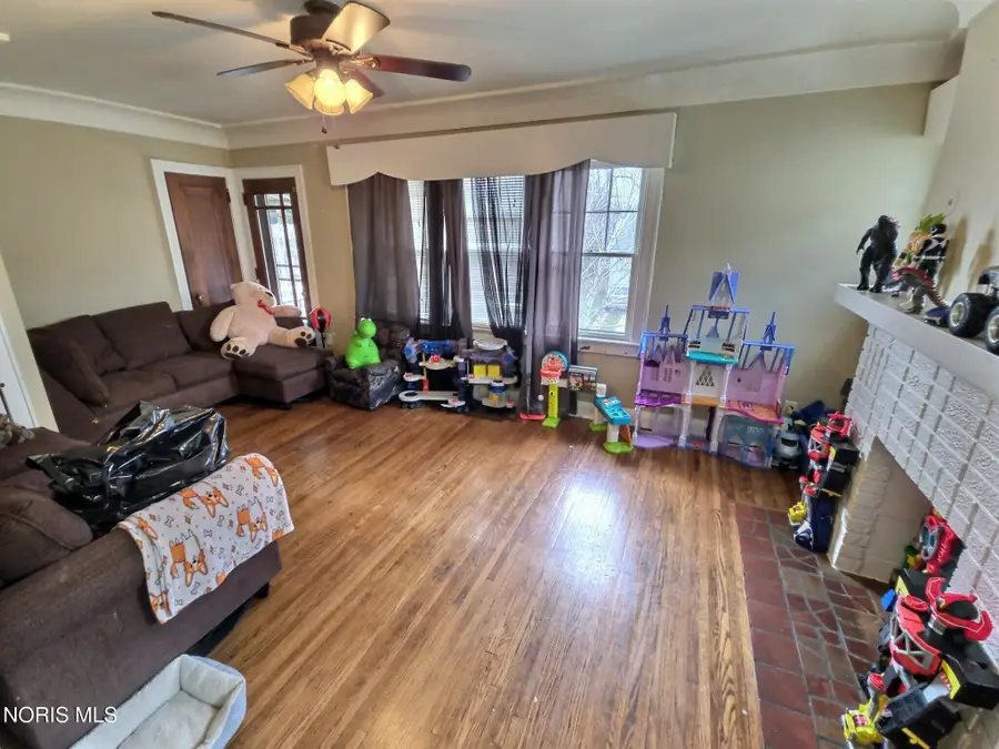 2235 Portsmouth Avenue, Toledo, OH 43613 - #2