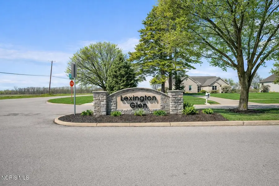 3016 Lexington Glen Boulevard, Monclova, OH 43542 - #3