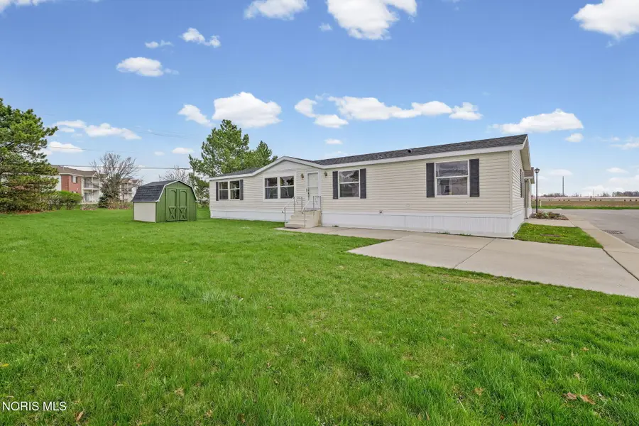 1360 Delwood Avenue, Findlay, OH 45840 - #2