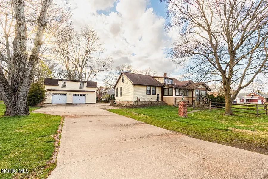 1005 Eton Road, Toledo, OH 43615 - #3