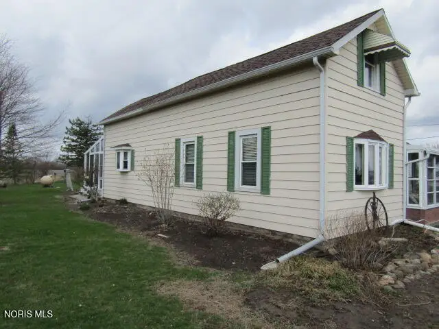 1228 Bury Road, Oregon, OH 43616 - #3