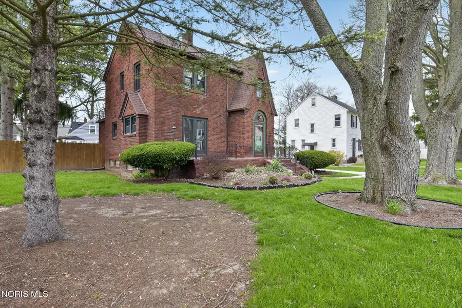 1528 Glenbrook Drive, Toledo, OH 43614 - #2