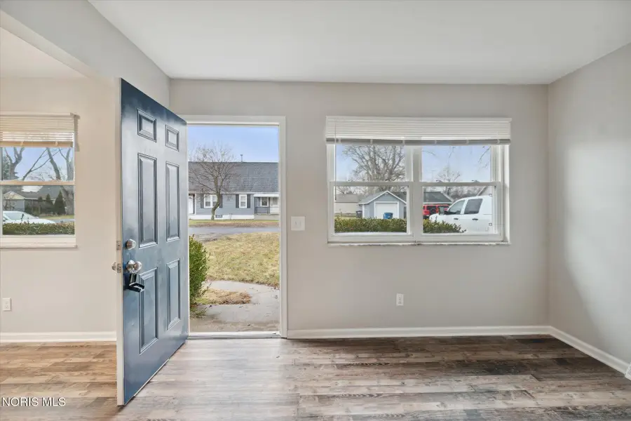 5834 Curson Drive, Toledo, OH 43612 - #2