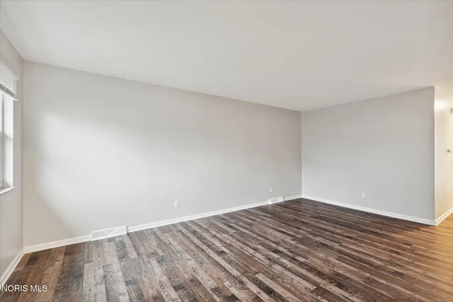 5834 Curson Drive, Toledo, OH 43612 - #3