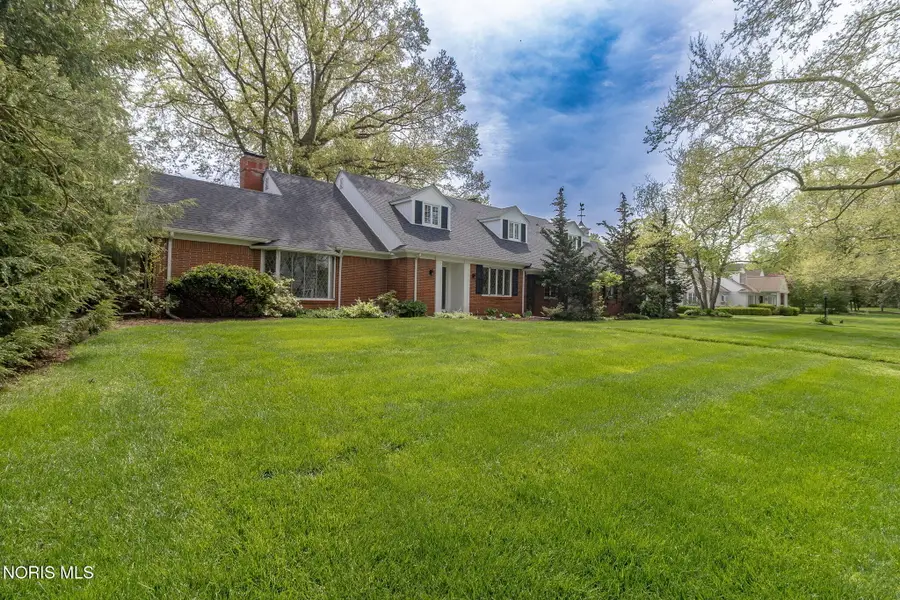 2630 Edgehill Road, Ottawa Hills, OH 43615 - #3
