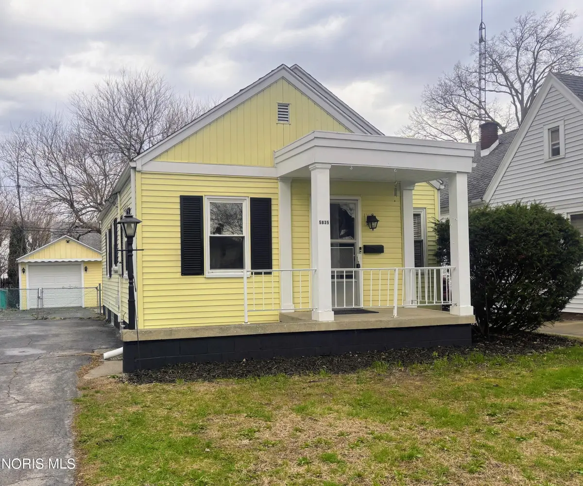 5835 Deane Drive, Toledo, OH 43613 - #1